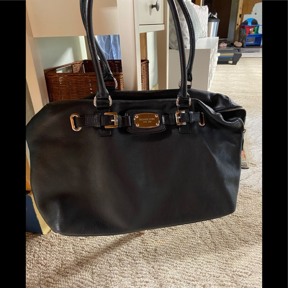 Michael Kors pebbled leather bag